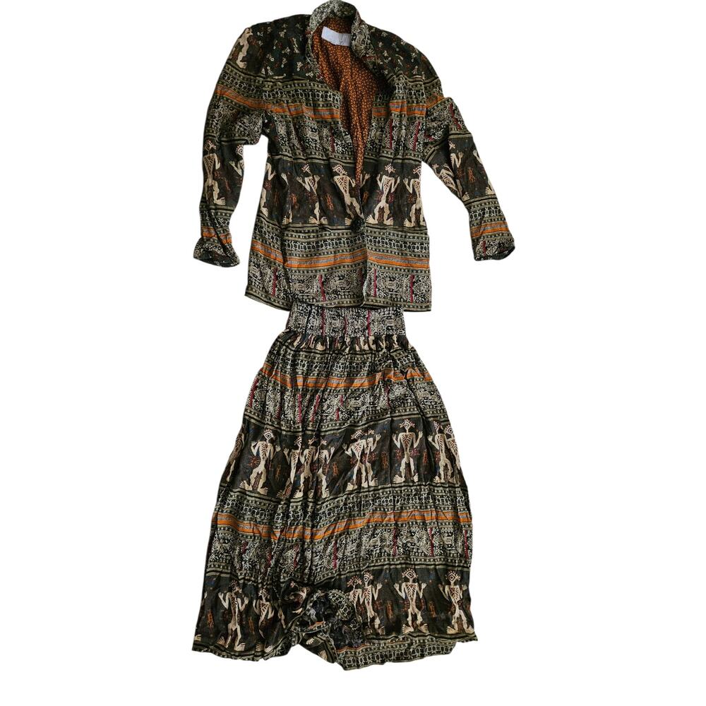 Dorothy Schoelen Platinum Vintage 2 piece Women Set Aztec print